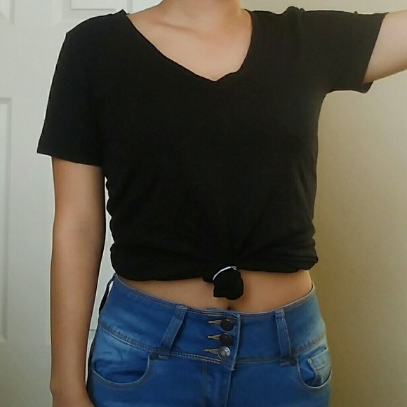 Black short sleeve v neck - Picture 2 of 4